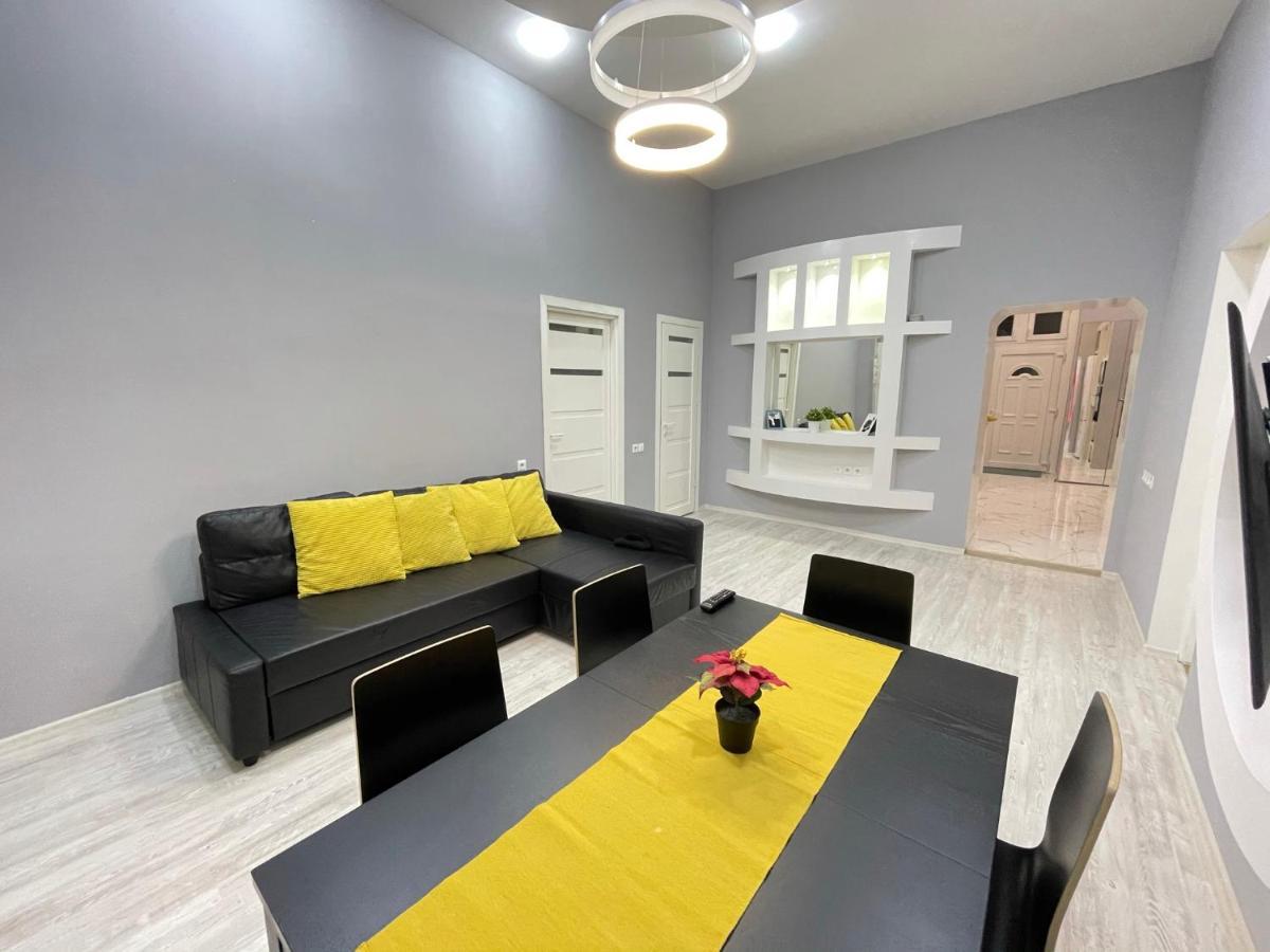 Deluxe Sapphire Residency - 4 Bedrooms Budapest Eksteriør bilde