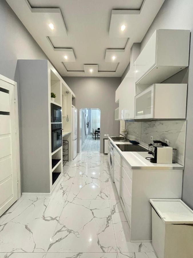 Deluxe Sapphire Residency - 4 Bedrooms Budapest Eksteriør bilde