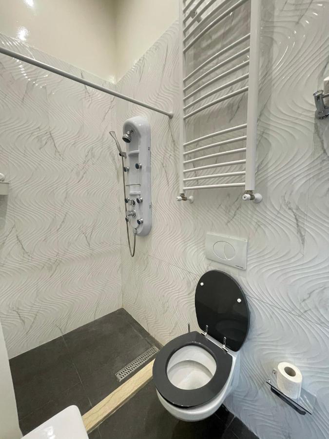 Deluxe Sapphire Residency - 4 Bedrooms Budapest Eksteriør bilde