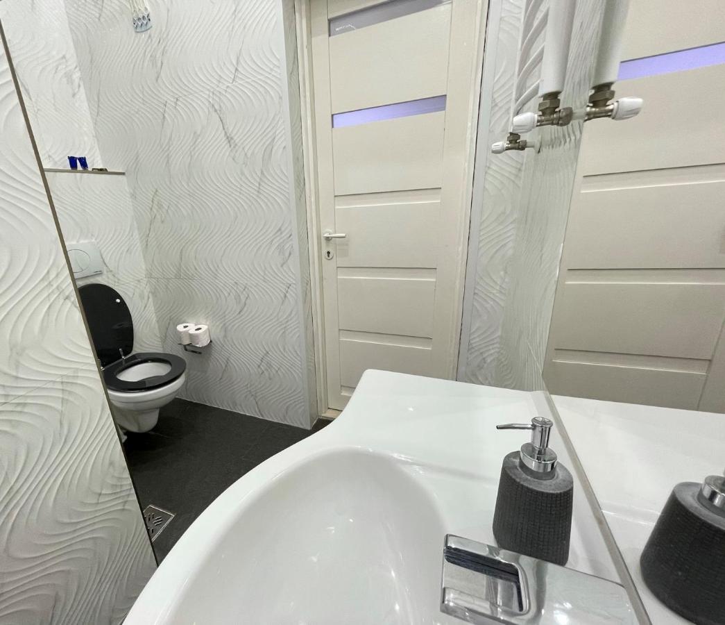 Deluxe Sapphire Residency - 4 Bedrooms Budapest Eksteriør bilde